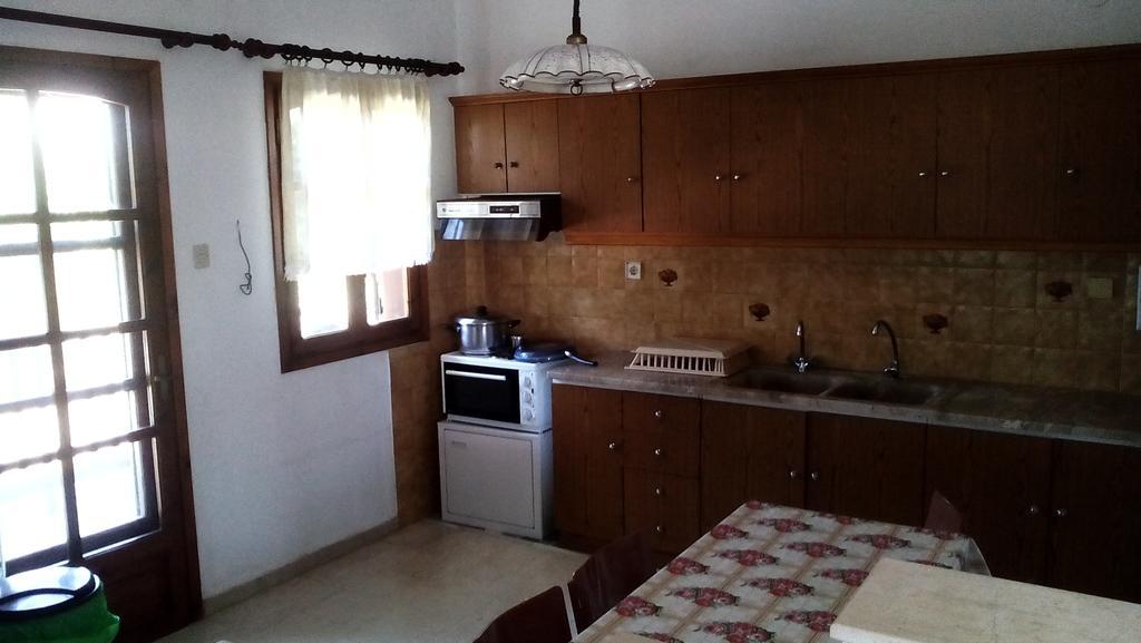 Nireas Apartman Néa Szkióni Kültér fotó